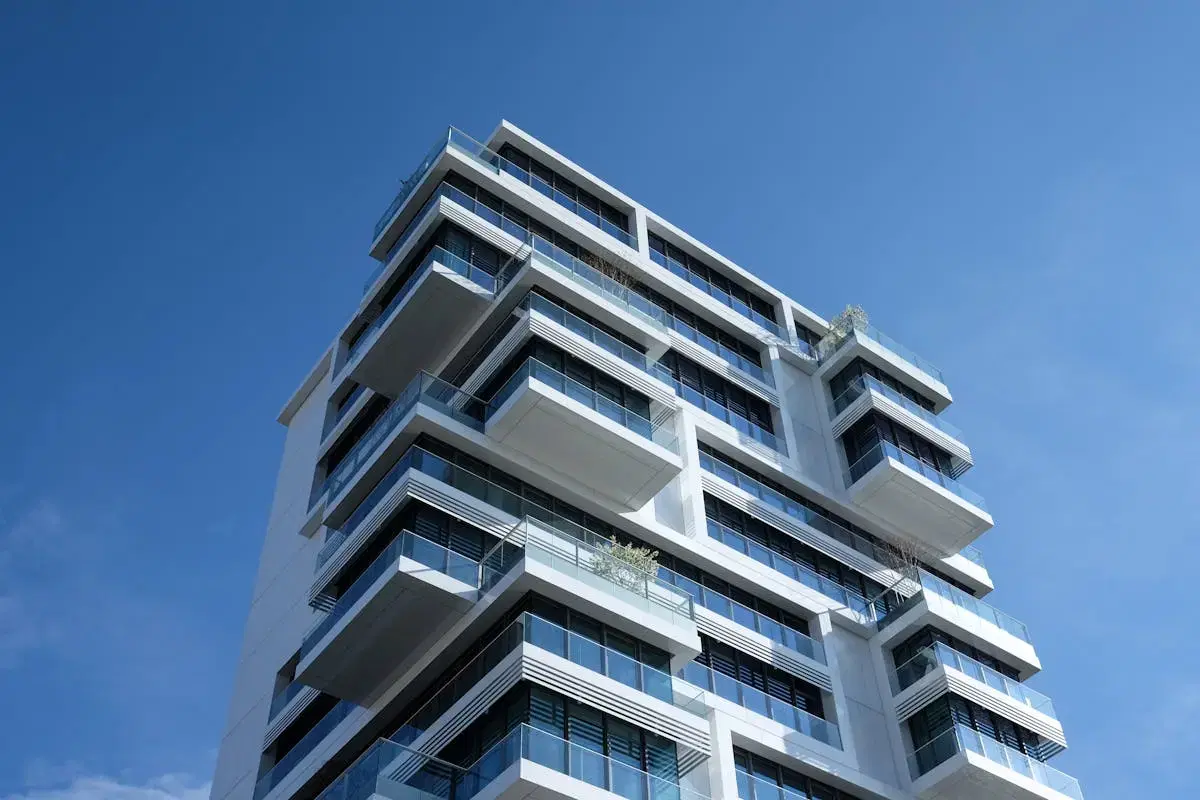 9 Ways CRE Tools Boost Efficiency for Real Estate Pros
